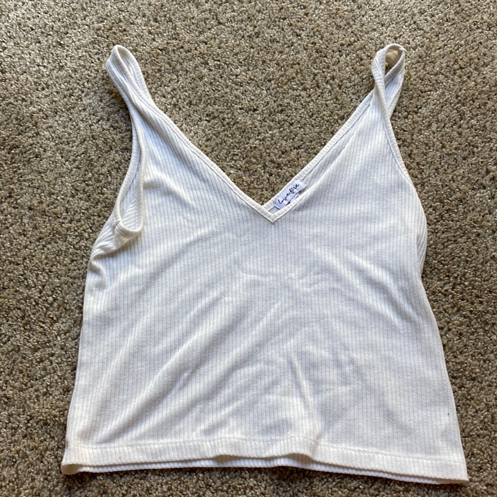 DRE922 white v cut tank top size M/M